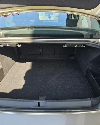 Volkswagen Passat cena 37900 przebieg: 352000, rok produkcji 2011 z Osiek małe 92